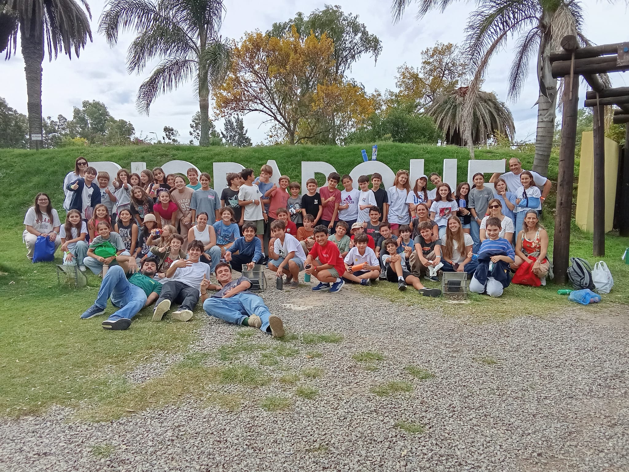 Alumnos de sextos años del Colegio Seminario de Montevideo realizaron visita al Bioparque